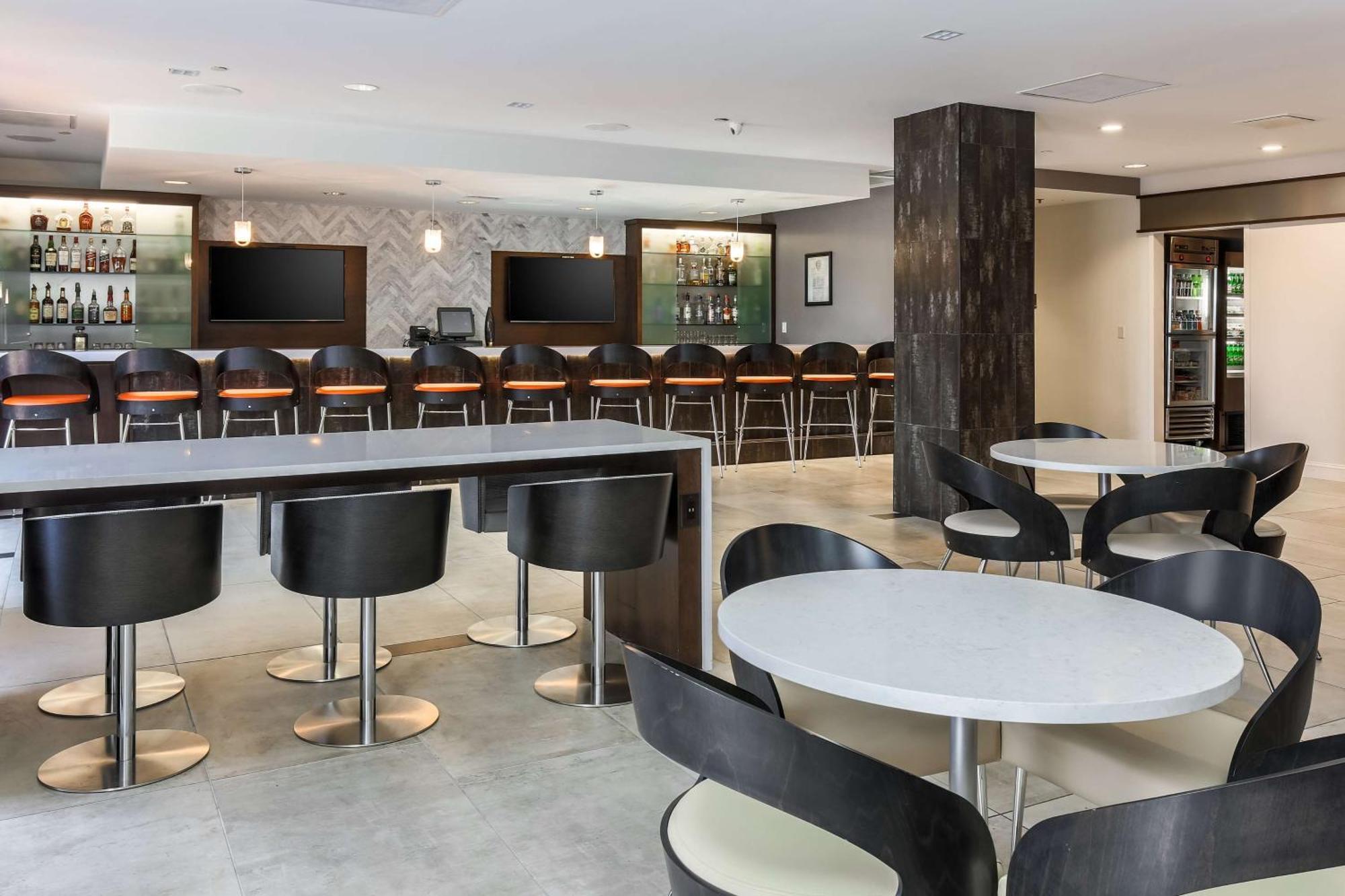Hotel Doubletree By Hilton Atlanta Airport College Park Zewnętrze zdjęcie